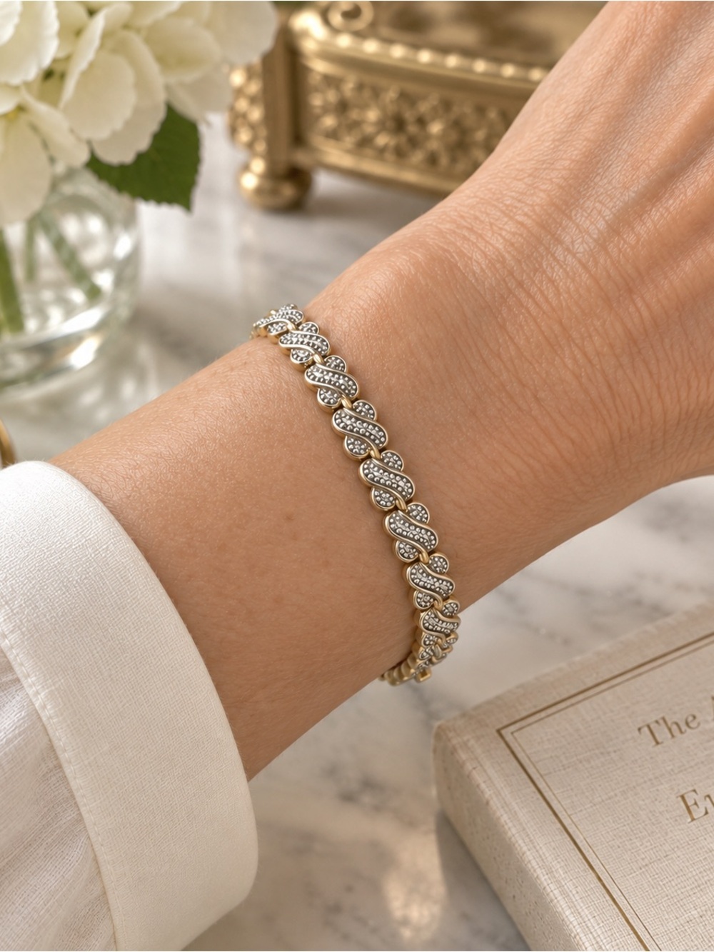 Elegant Two-Tone Pave Link Bracelet - Gold and Silver